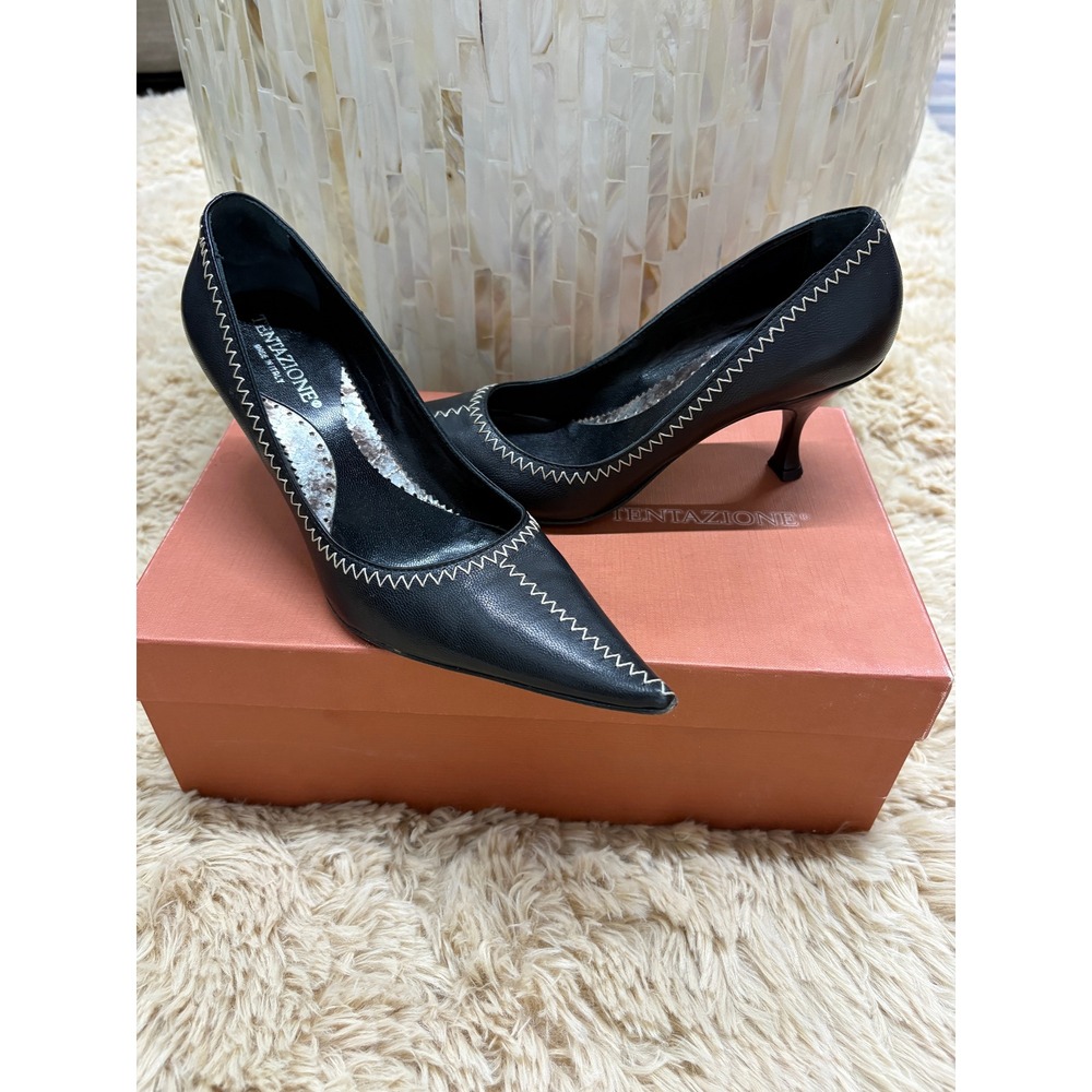 Tentazione Black Leather Pointed Toe Kitten Heels Zigzag Stitch Italy Womens 6